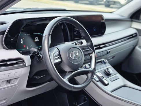 Used 2024 Hyundai Palisade SEL FWD image 12