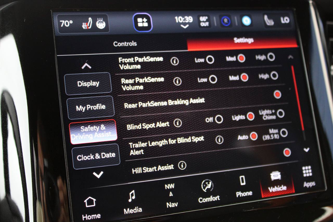 Used 2023 RAM 1500 Big Horn AWD/4WD image 35