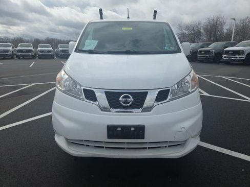 Used 2017 Nissan NV200 SV image 3