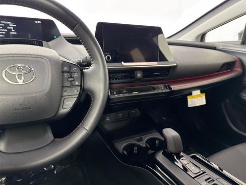 Certified 2025 Toyota Prius Plug-In Hybrid image 48