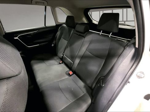 Used 2025 Toyota RAV4 LE AWD/4WD image 22