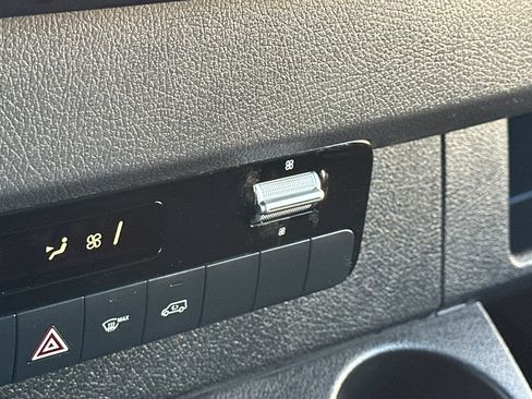 Used 2019 Mercedes-Benz Sprinter 144 Cargo image 30