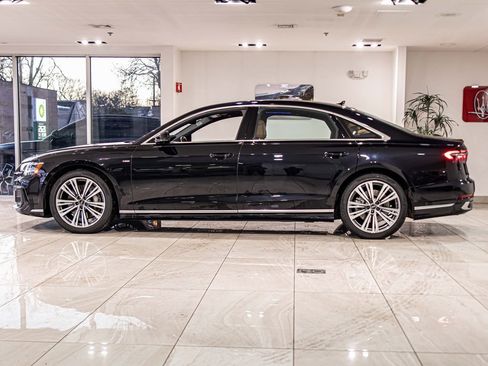 Used 2024 Audi A8 L 3.0T image 6