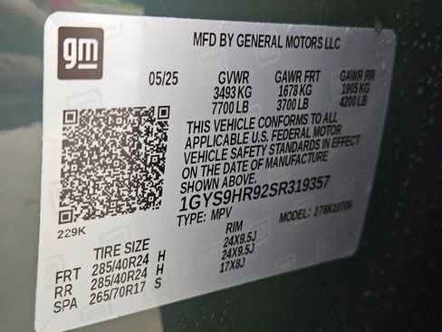 Used 2025 Cadillac Escalade V w/ LPO, ONYX Package image 33