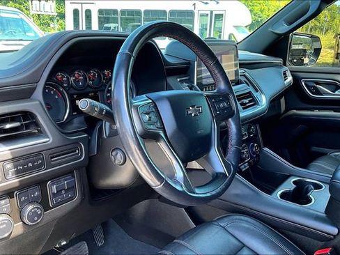 Used 2021 Chevrolet Tahoe RST w/ Luxury Package AWD/4WD image 12