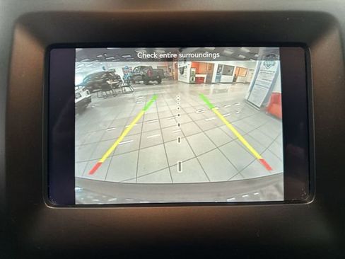 Used 2020 Jeep Cherokee Latitude Plus w/ Cold Weather Group image 16