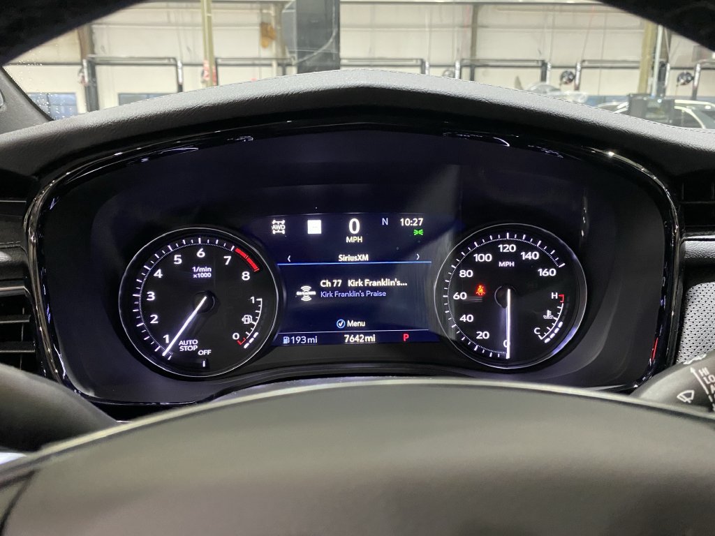 Used 2026 Cadillac XT5 Premium Luxury w/ Driver Assist Package AWD/4WD image 13