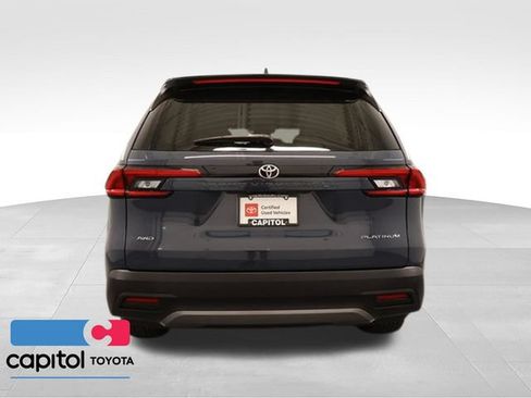 Certified 2024 Toyota Grand Highlander AWD image 4