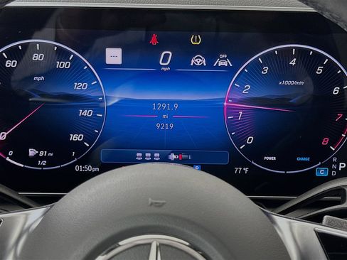 Used 2026 Mercedes-Benz GLC 300 image 13