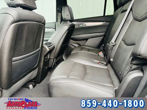 Used 2023 Cadillac XT6 Luxury image 18