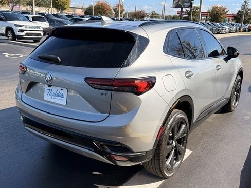 Used 2023 Buick Envision Preferred image 8