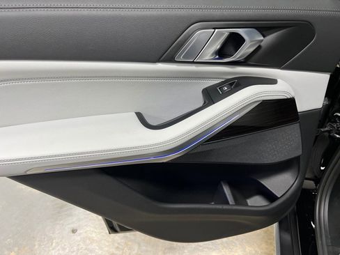 Used 2023 BMW X5 xDrive40i w/ Premium Package image 24