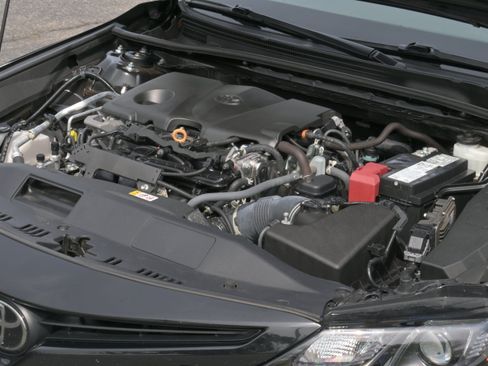 Used 2023 Toyota Camry SE FWD image 28