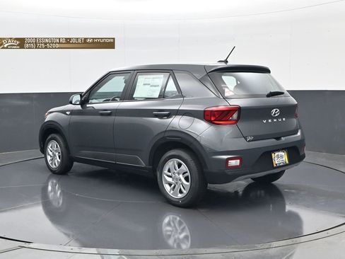 New 2026 Hyundai Venue SE FWD image 7