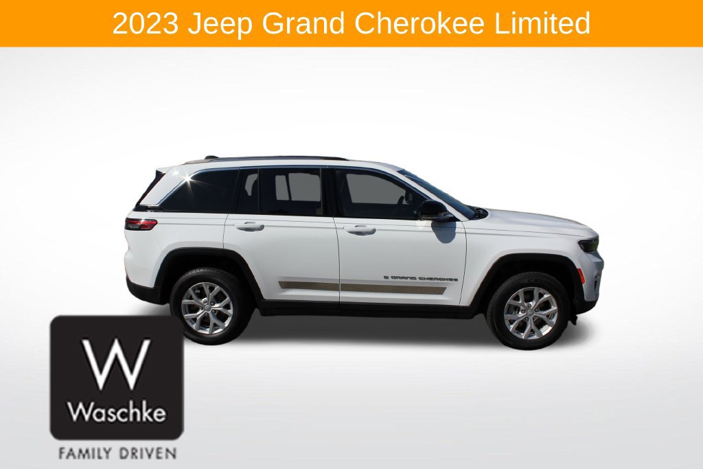Used 2023 Jeep Grand Cherokee Limited w/ Trailer Tow Prep Group (B) AWD/4WD image 9