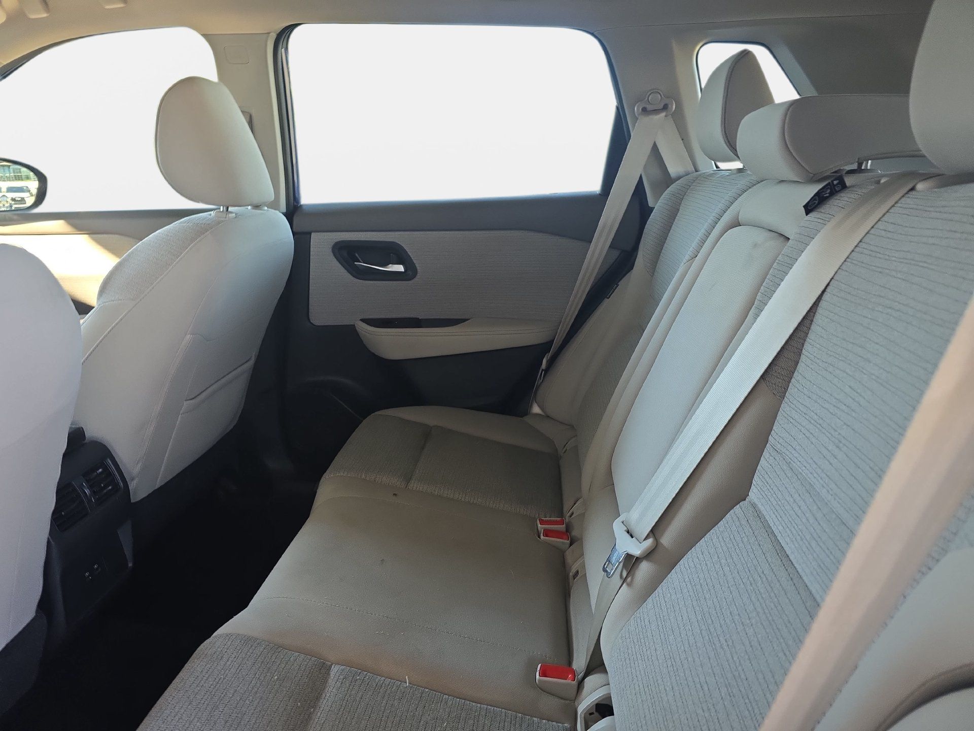 Used 2023 Nissan Rogue SV FWD image 13