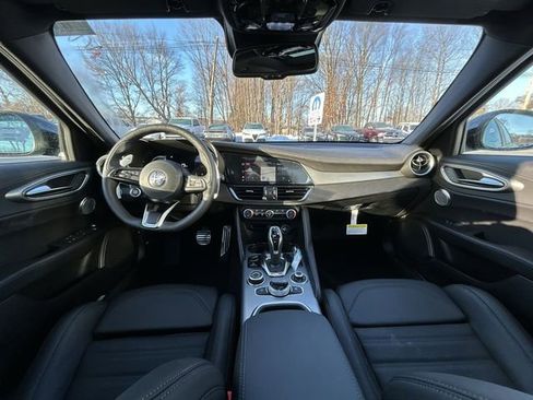 New 2026 Alfa Romeo Giulia AWD image 12