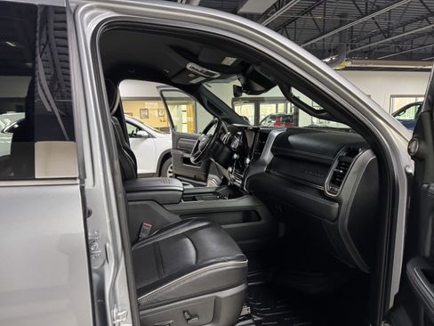 Used 2019 RAM 2500 Limited image 12