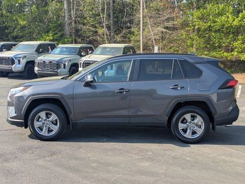 Used 2024 Toyota RAV4 XLE w/ Convenience Package image 4