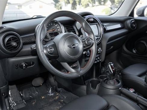 Used 2020 MINI Cooper S image 17