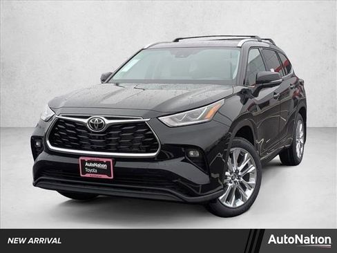 New 2026 Toyota Highlander Limited image 1
