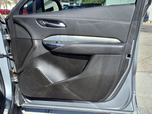 Certified 2023 Cadillac XT4 Premium Luxury image 11