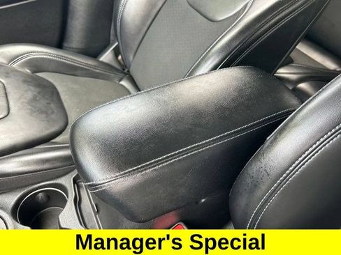 Used 2019 Jeep Cherokee Latitude Plus AWD/4WD image 33
