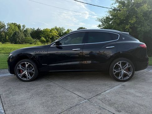 Used 2019 Maserati Levante S GranLusso AWD/4WD image 8