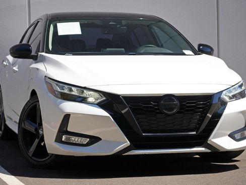 Used 2023 Nissan Sentra SR w/ Midnight Edition Package FWD image 2