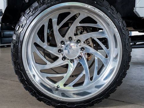 Used 2024 GMC Sierra 2500 Denali Ultimate w/ Max Trailering Package image 10