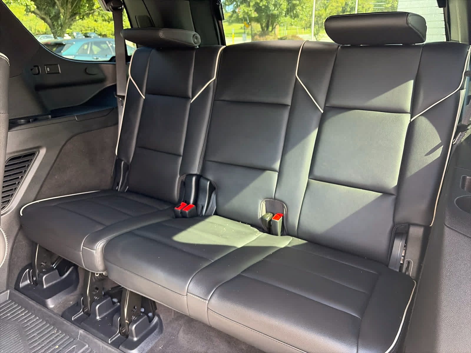 Certified 2025 Cadillac Escalade Premium Luxury w/ Touring Package AWD/4WD image 9