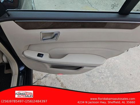 Used 2016 Mercedes-Benz E 350 4MATIC Sedan w/ Premium Package image 7