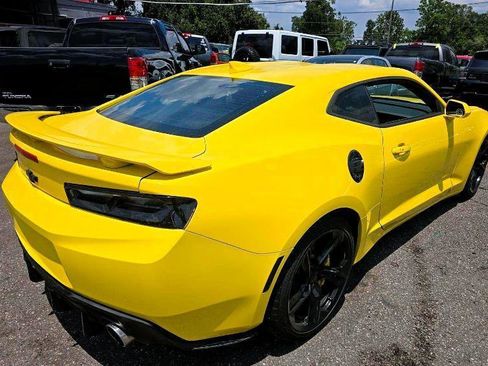 Used 2016 Chevrolet Camaro SS RWD image 2