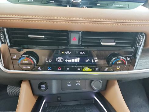 Used 2026 Nissan Rogue Platinum w/ Platinum Premium Package AWD/4WD image 31