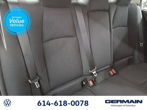 Used 2020 Toyota Corolla LE FWD image 17