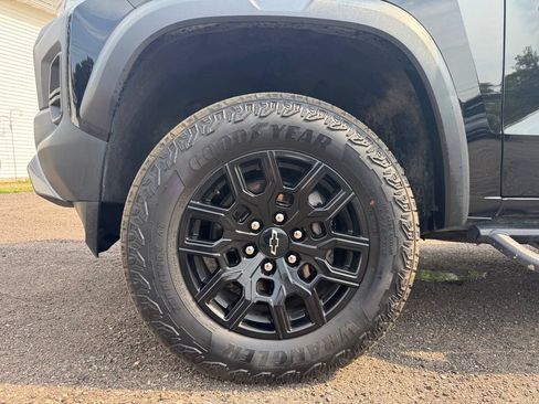 Used 2024 Chevrolet Colorado Trail Boss w/ Advanced Trailering Package AWD/4WD image 22