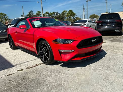 Used 2018 Ford Mustang Premium image 7
