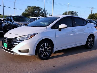 New 2025 Nissan Versa SV w/ Trunk Package