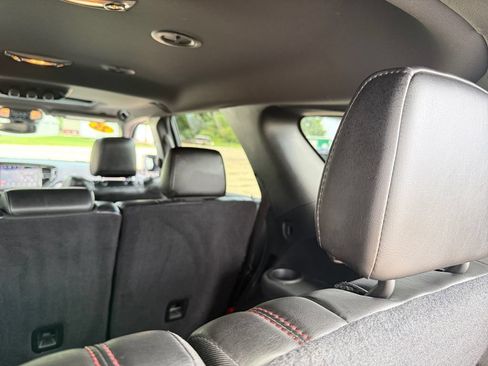 Used 2025 Dodge Durango R/T AWD/4WD image 40