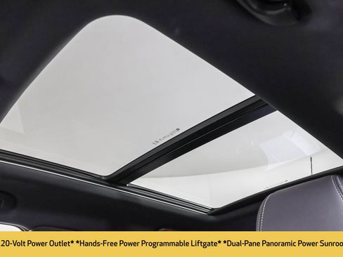 Used 2023 Chevrolet TrailBlazer ACTIV w/ Sun and Liftgate Package image 13