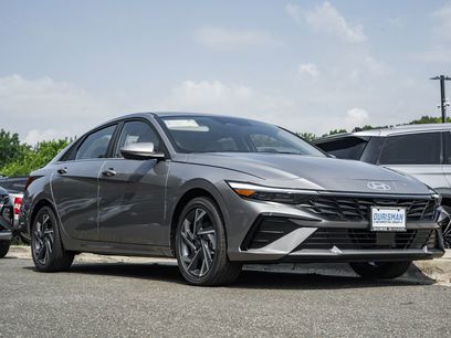 New 2025 Hyundai Elantra Limited