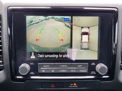 Used 2022 Nissan Frontier Pro-X RWD image 17