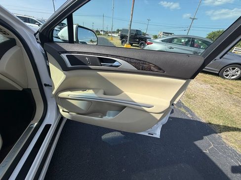 Used 2014 Lincoln MKZ Hybrid w/ Equipment Group 202A Reserve FWD image 21