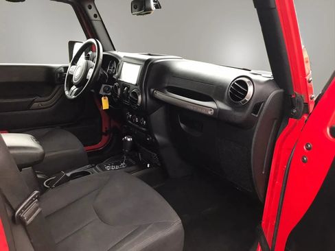 Used 2018 Jeep Wrangler Unlimited Sport S AWD/4WD image 49