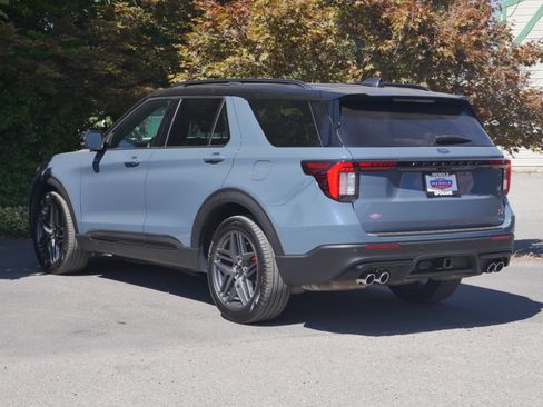 Certified 2025 Ford Explorer ST w/ Sun And Sound Package AWD/4WD image 19