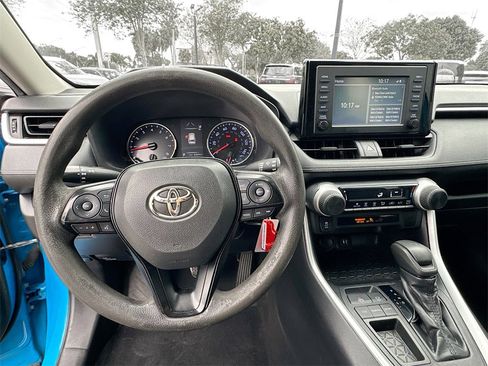Used 2019 Toyota RAV4 LE image 12