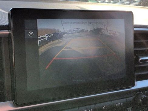 Certified 2023 Hyundai Venue SEL image 28