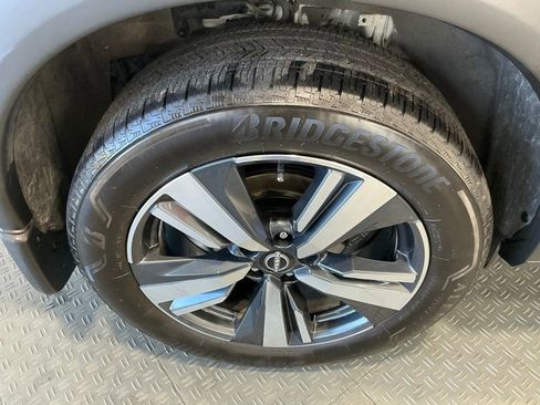 Used 2023 Nissan Rogue SL w/ SL Premium Package FWD image 48