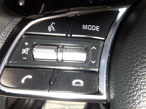 Used 2021 Kia Forte LXS image 17