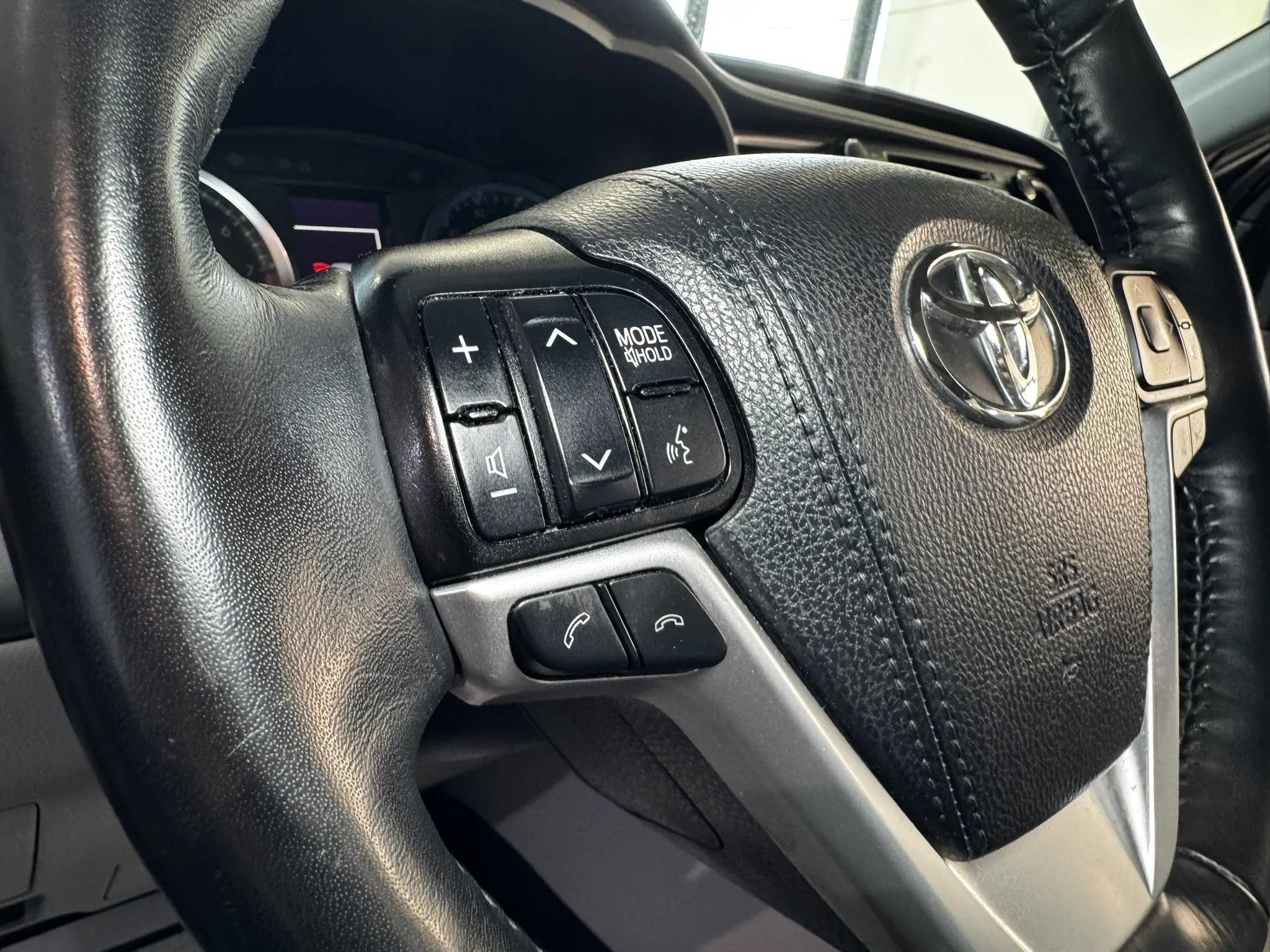 Used 2019 Toyota Highlander Limited Platinum w/ Protection Package #3 AWD/4WD image 27